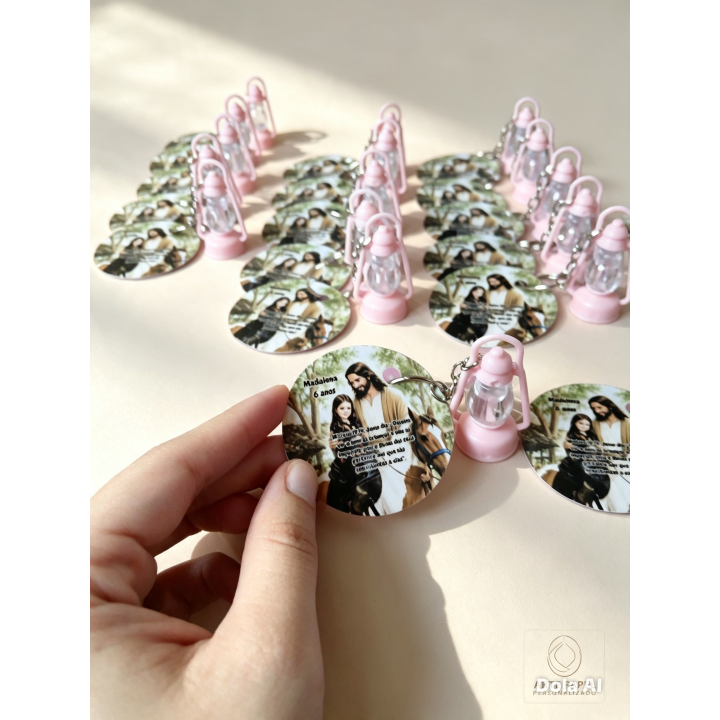 Chaveiro Lamparina Wandinha com Tag Plastificada